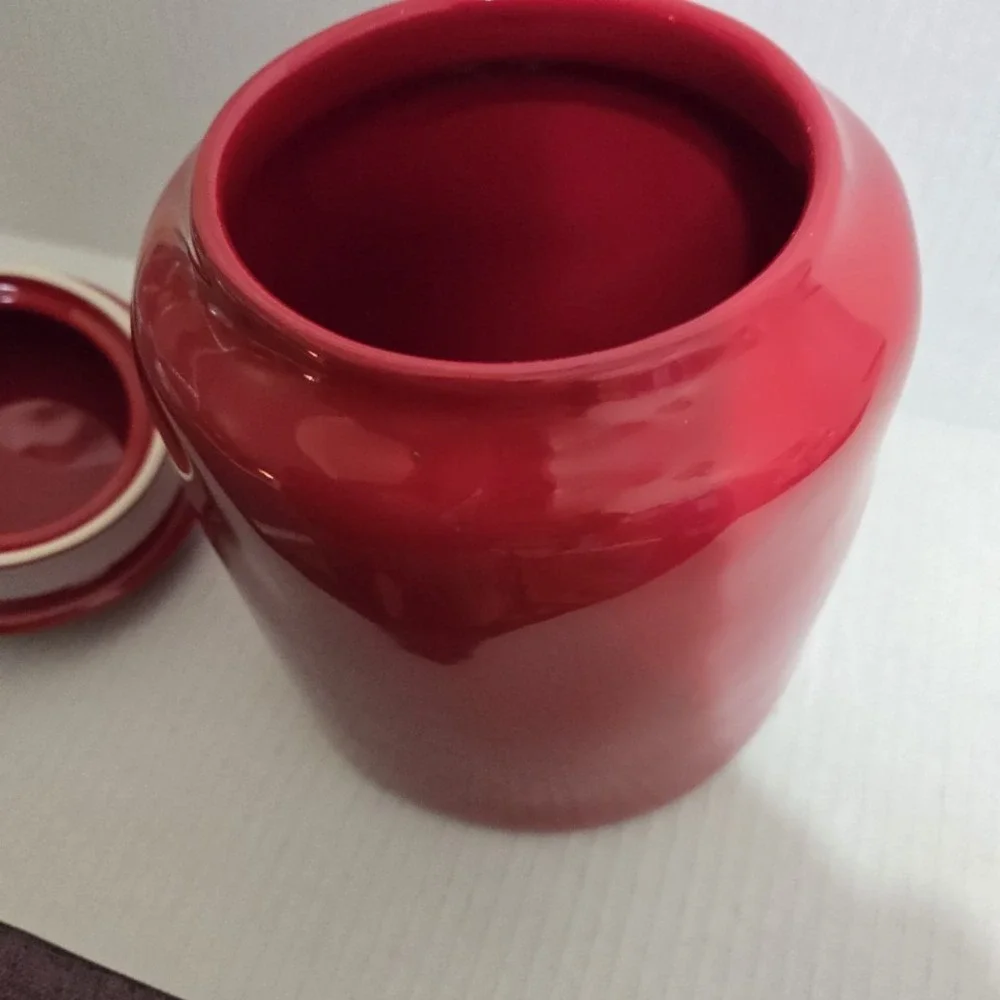 Rae Dunn Merry Christmas Ceramic Cookie Jar‎ Canister Red Artisan Collection